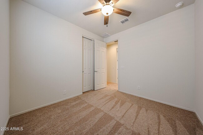 Building Photo - 7106 W Hedge Hog Pl