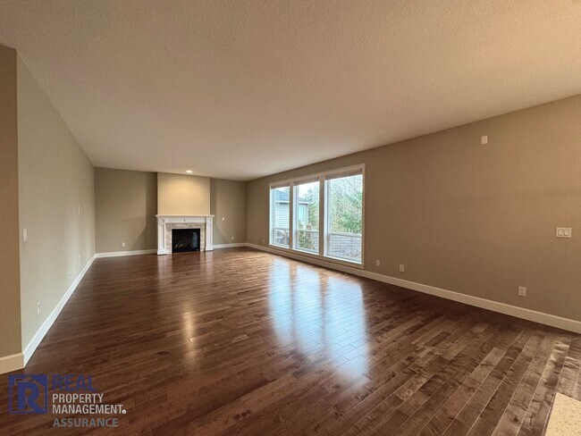 Building Photo - 650 NW Willow Glen Pl