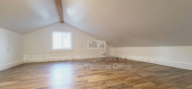 Building Photo - 5621 N 44th St