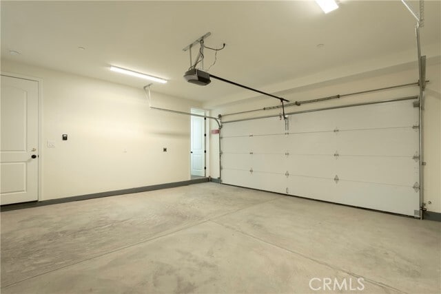 Building Photo - 5922 Encinita Ave