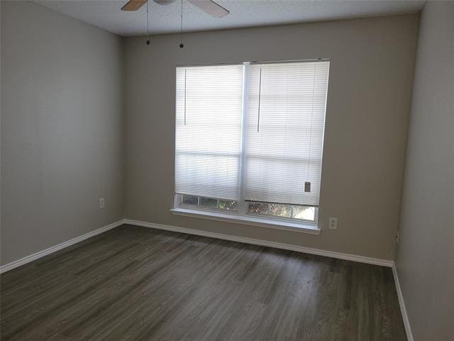 Building Photo - 709 Duke Dr