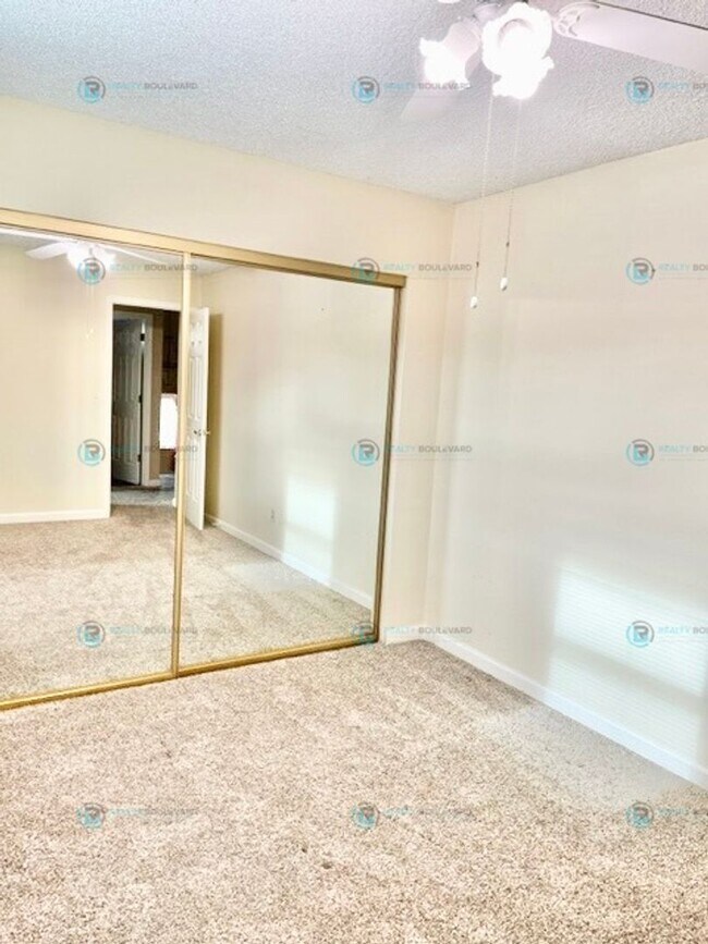 Building Photo - Beautiful- 4 Bedroom, 3 Bath, 3 Car Garage, NW Reno!