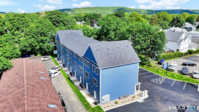 Building Photo - 70 Whiting St