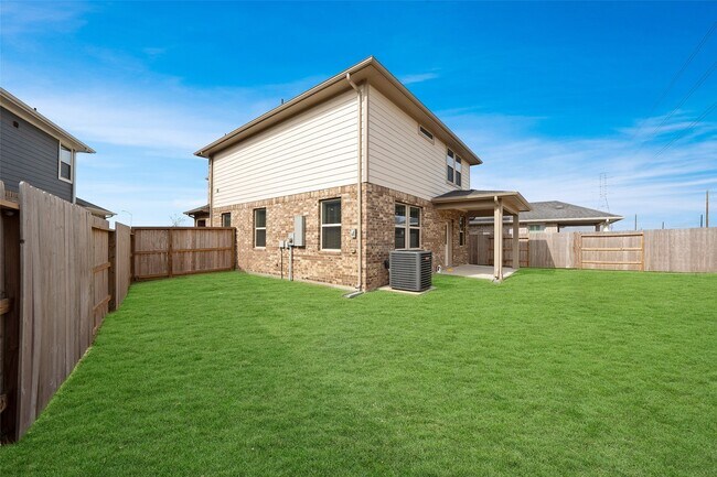 Building Photo - 5806 Havana Mist Dr