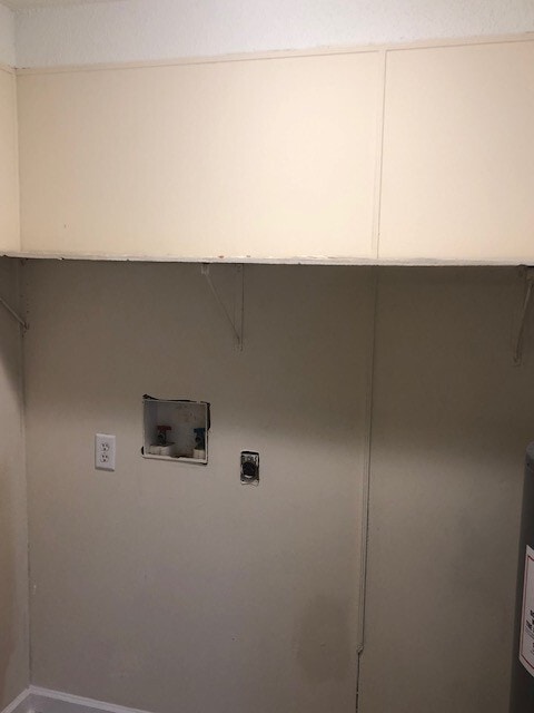 Building Photo - Recently Renovated 2 Bedroom 1 Bath Apartments for Rent!