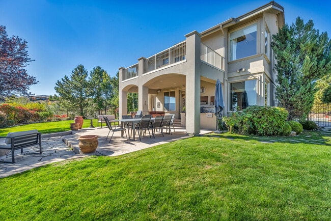 Building Photo - 1520 Taos Ln