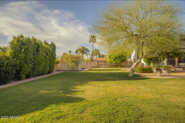 Building Photo - 6427 W Wethersfield Rd