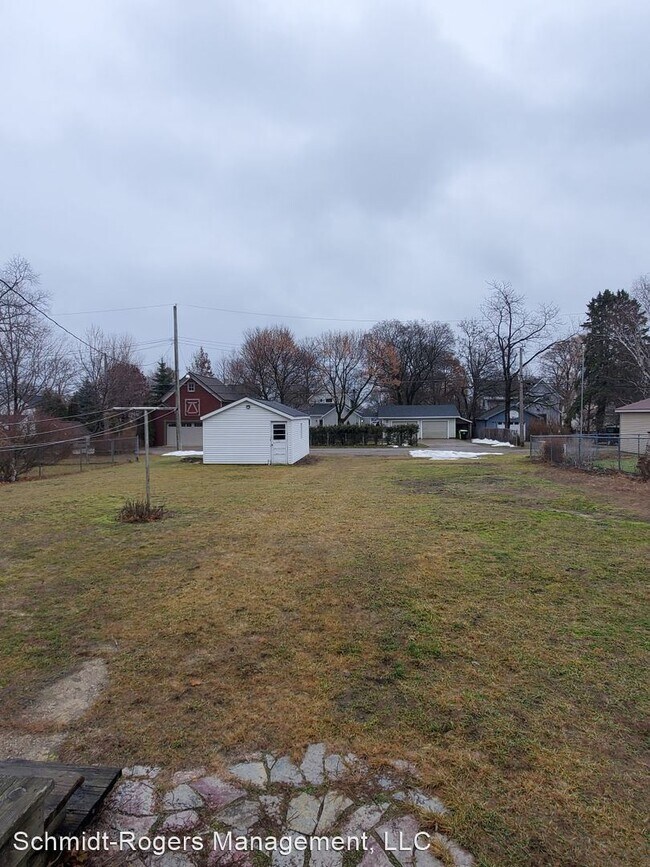 Building Photo - 3 br, 1 bath House - 216 Monroe Street