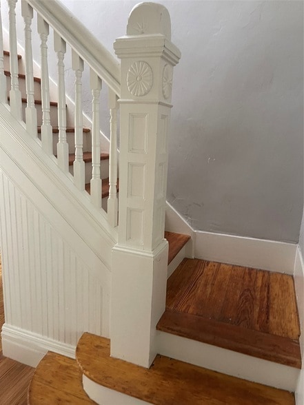 Building Photo - 402 S Pearl St