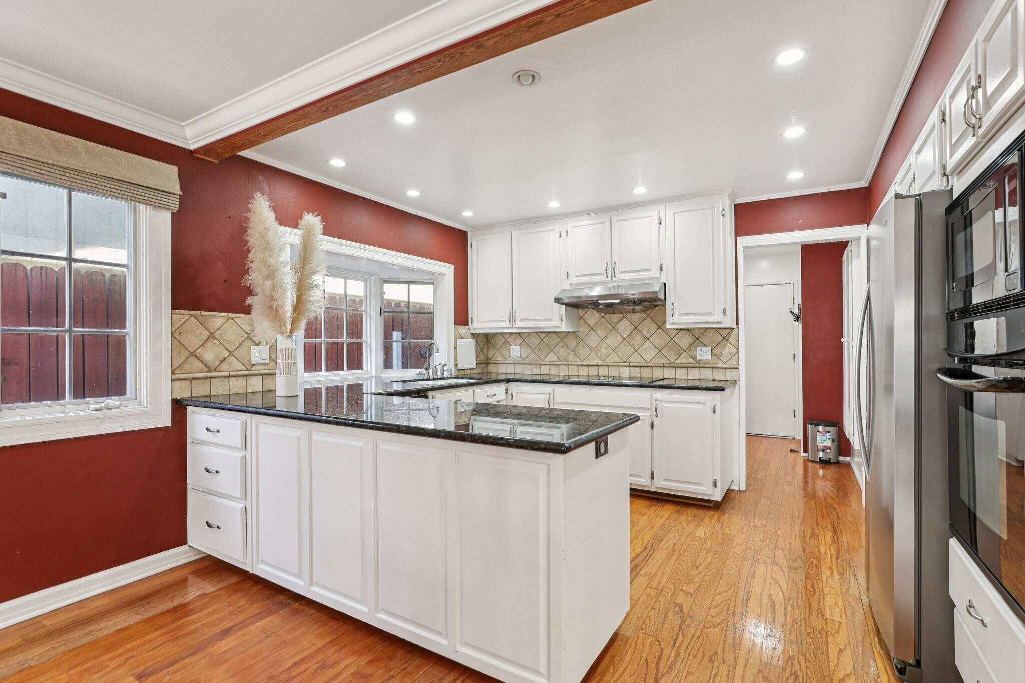 Building Photo - 4182 Silliman Dr