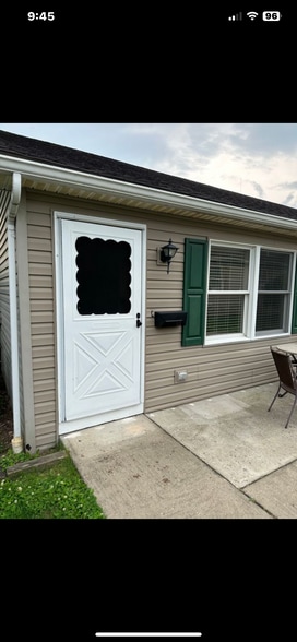 Primary Photo - 112 W Monroe St