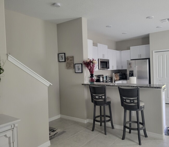 Building Photo - 9705 Pembrooke Pines Dr