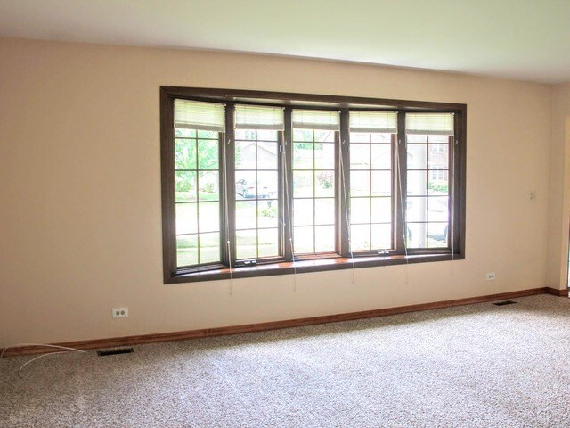 Building Photo - 1227 Tracie Drive