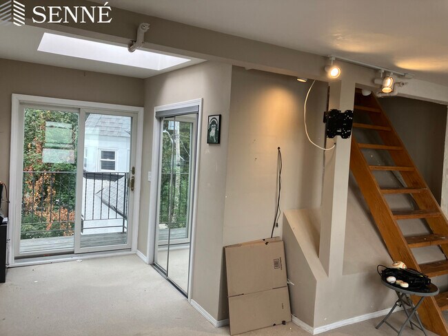 Building Photo - 71 Grovers Ave