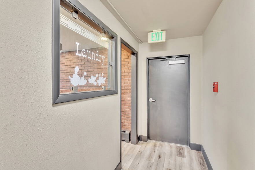 Laundry on Floors 2-4 - 1405 Race St