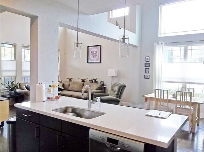 Building Photo - 8010 Wildcat Pass