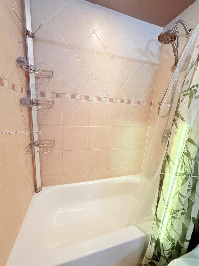 Building Photo - 2162 W 60th St