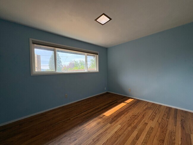 Building Photo - 3230 Onyx St