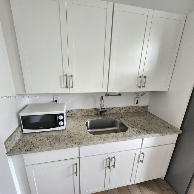 Building Photo - 13245 SW 271st Ter