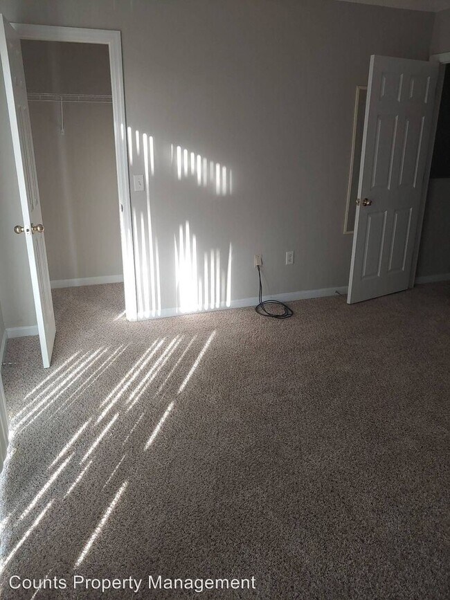 Building Photo - 2 br, 2.5 bath House - 602 Camelia St. Unit B