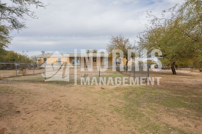 Building Photo - Acreage, NO HOA, So Much Room!