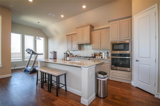 Building Photo - 1708 Brookhollow Dr