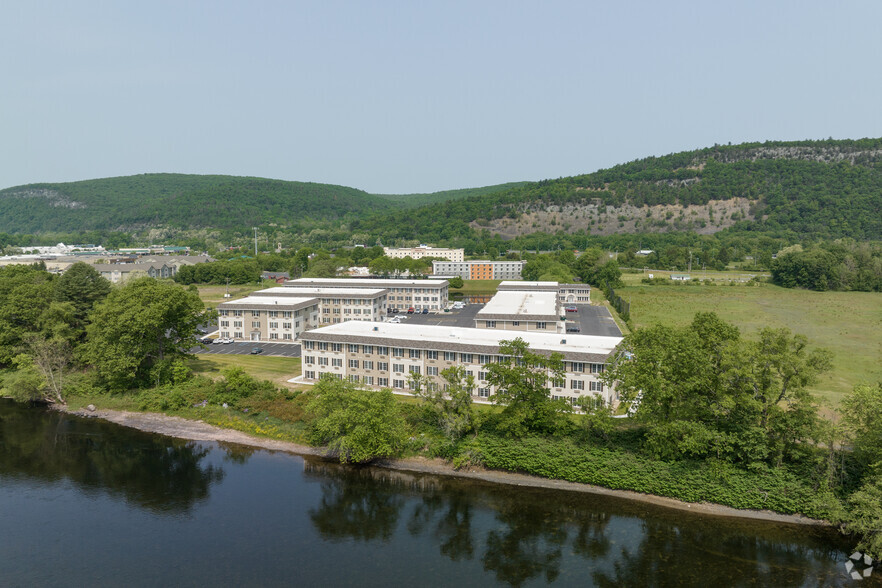 Primary Photo - Riverside on the Delaware