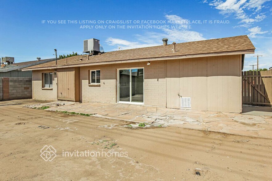 Building Photo - 3007 N 79th Dr