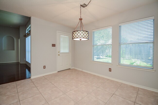 Building Photo - 18714 Flagstone Creek Rd