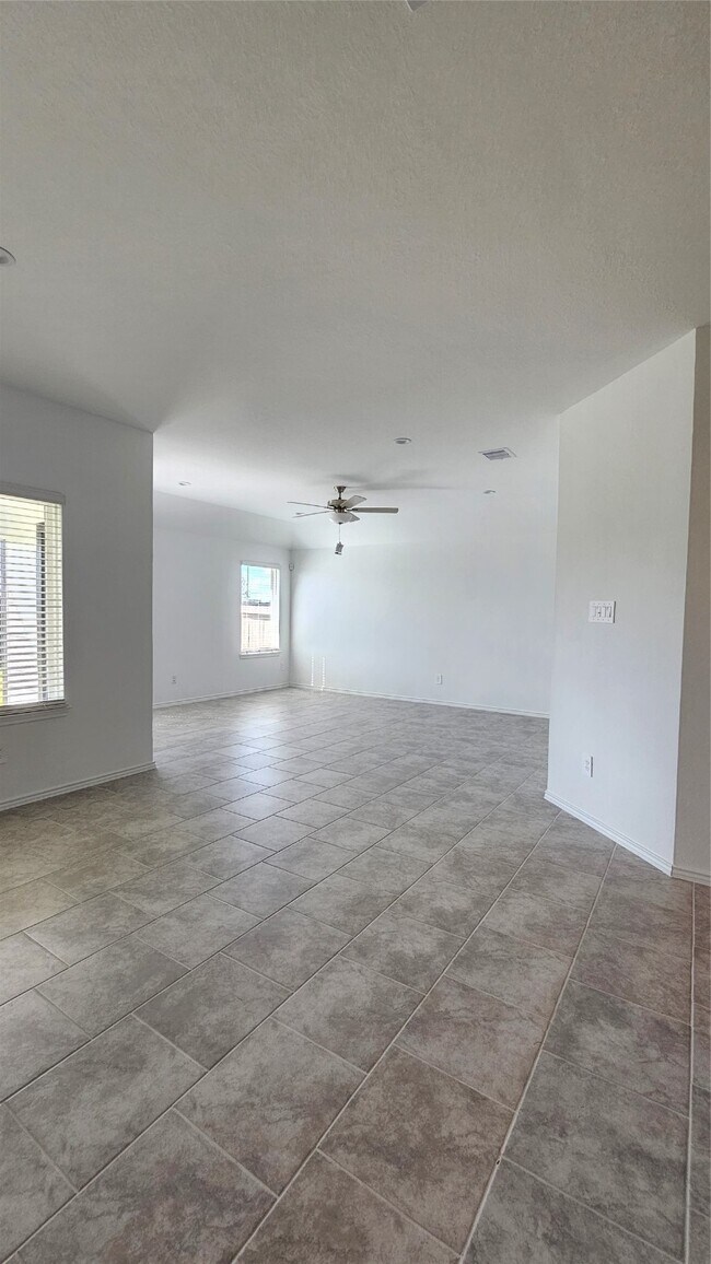 Building Photo - 1106 Appaloosa Ln