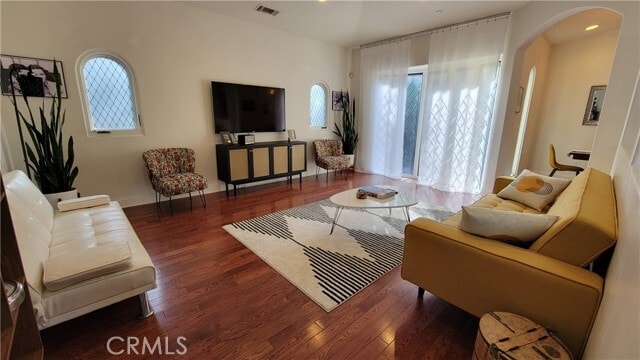 Building Photo - 3015 Hollyridge Dr