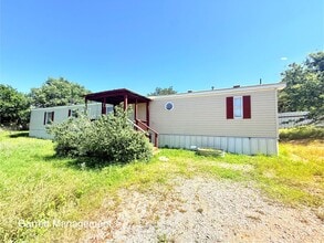 Building Photo - 3/2 Hoover Valley Doublewide