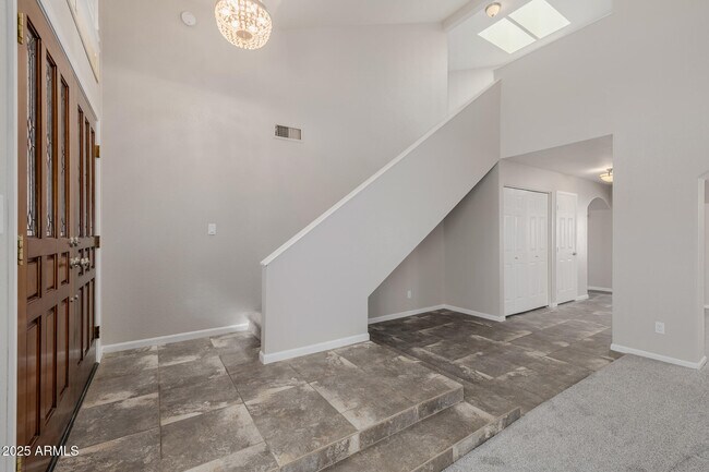 Building Photo - 16809 S 33rd Way