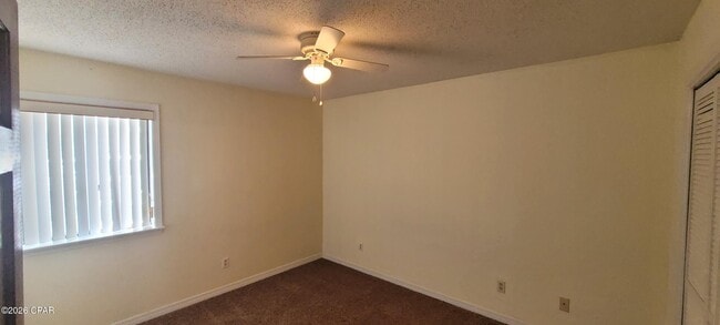 Building Photo - 8730 Thomas Dr