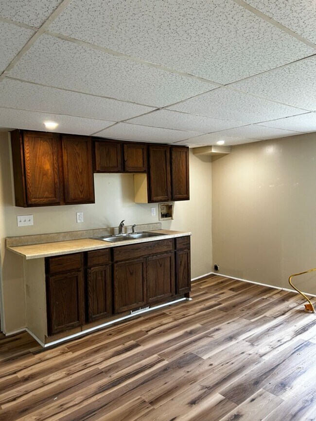 Building Photo - 340-342 Main Street