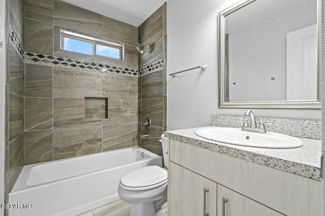 Building Photo - 12922 Clevedon St