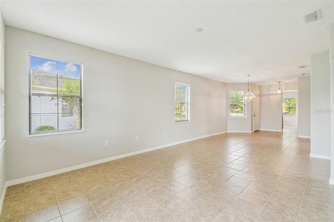 Building Photo - 829 Grand Canal Dr