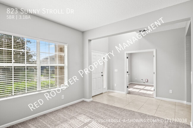 Building Photo - 823 Sunny Stroll Dr