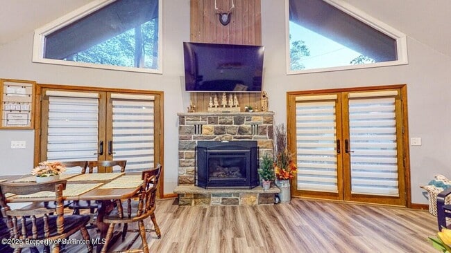 Building Photo - 2823 Fairhaven Dr