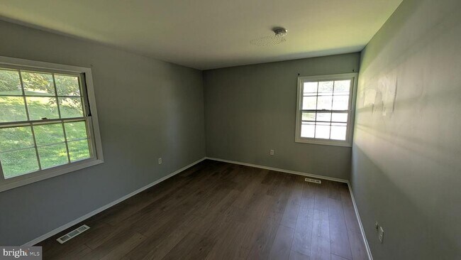 Building Photo - 12509 Hemm Pl