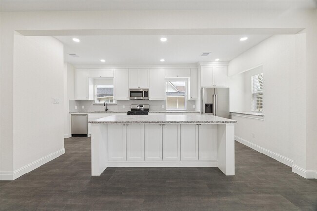 Building Photo - 30731 Martens Rd