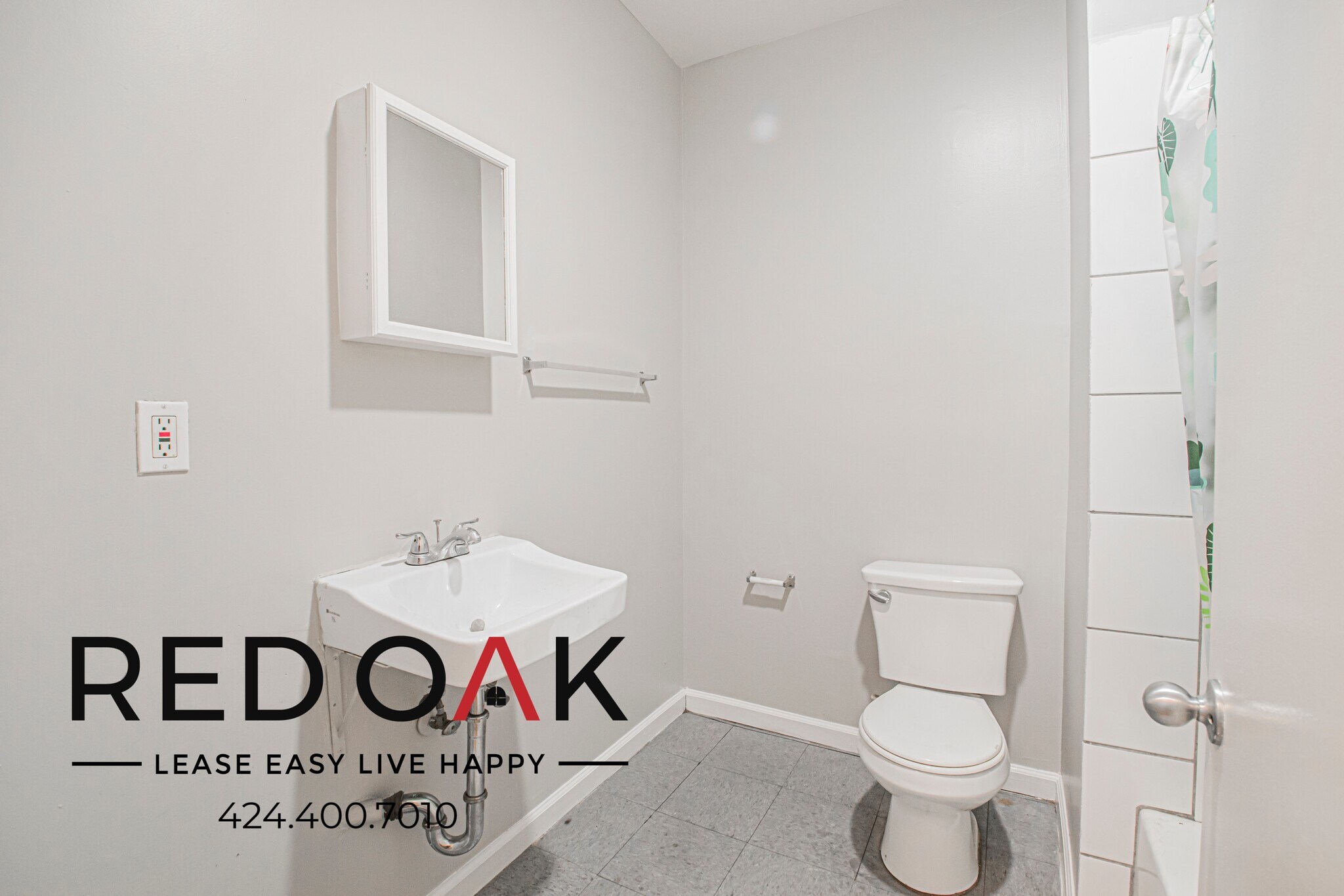 Building Photo - 692 Valencia St