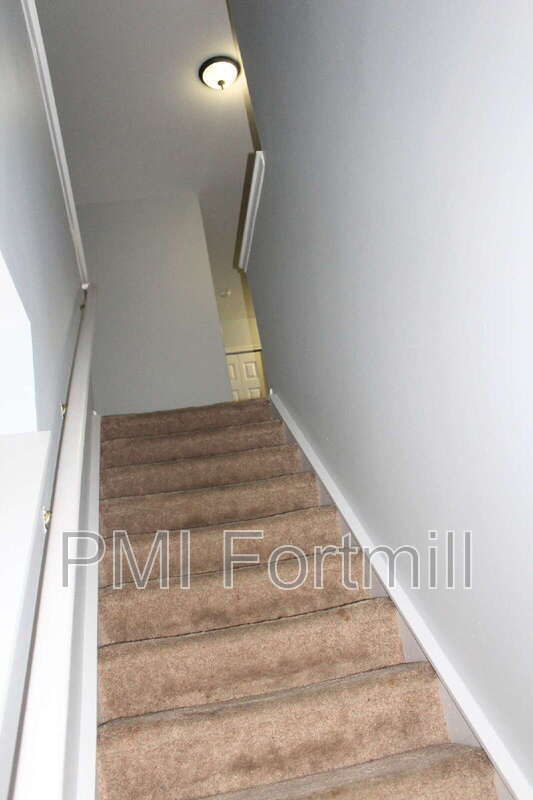 Building Photo - 1147 Spicewood Pines Rd