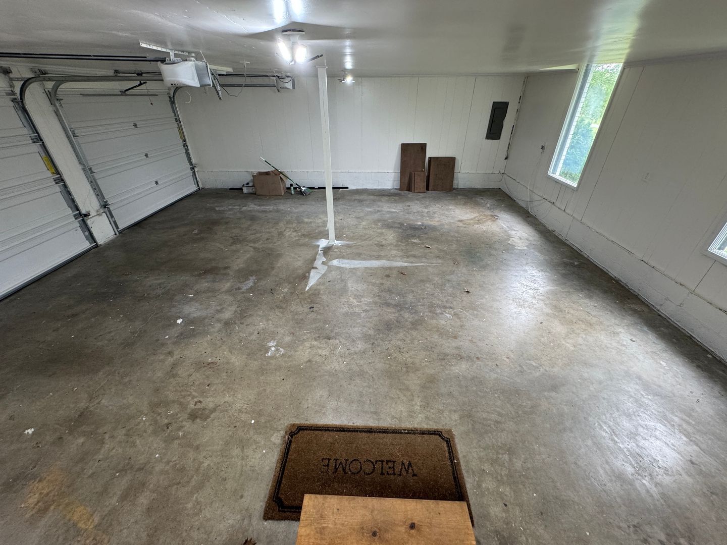 Building Photo - 523 Stonehenge Dr