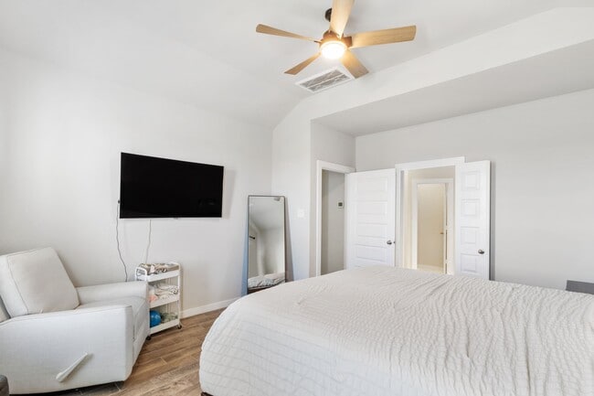 Building Photo - 8114 Vida Costa Dr