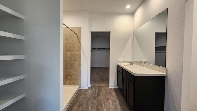Building Photo - 14513 Lily Plns Dr