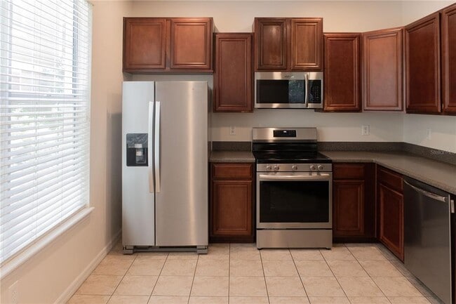 Building Photo - 6706 Eagle Feather Dr