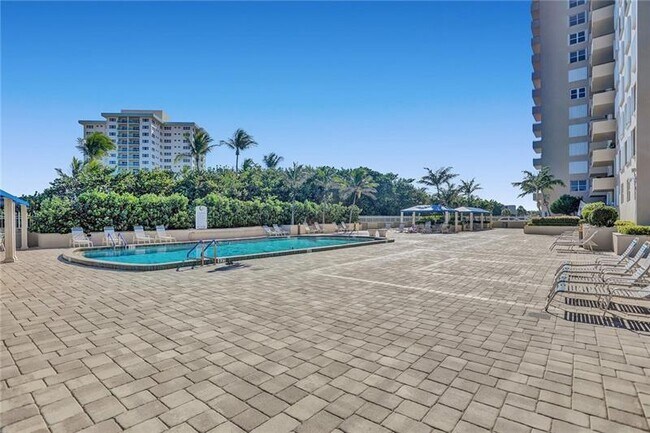 Building Photo - 2000 S Ocean Blvd