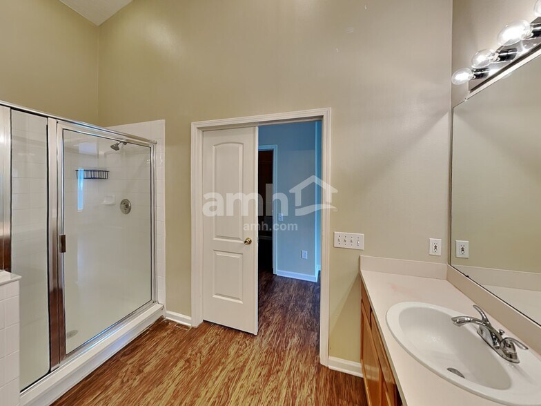 Building Photo - 13136 Early Run Ln