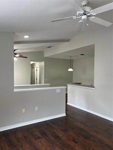 Building Photo - 839 Grand Regency Pointe